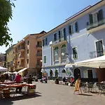 Fornaci 9 Rivieraholiday Apartment *