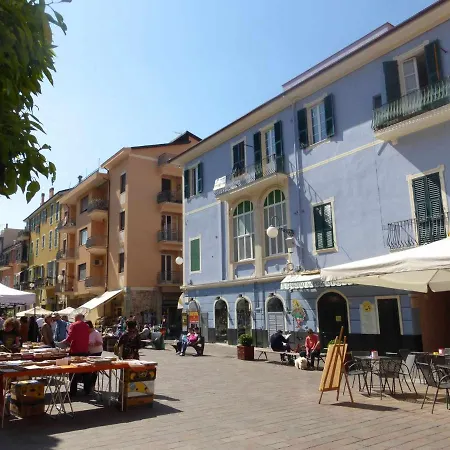 Fornaci 9 Rivieraholiday Apartamento *