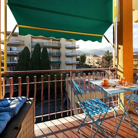 Fornaci 9 Rivieraholiday Apartamento *