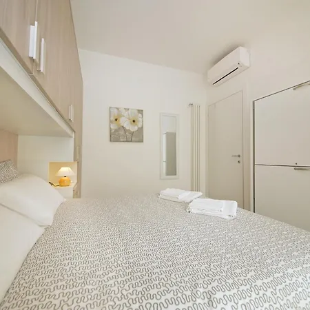 Fornaci 9 Rivieraholiday Apartamento *